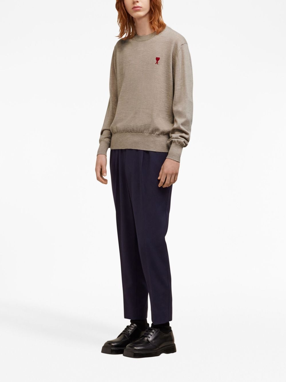 SUETER BEIGE LOGO ROJO