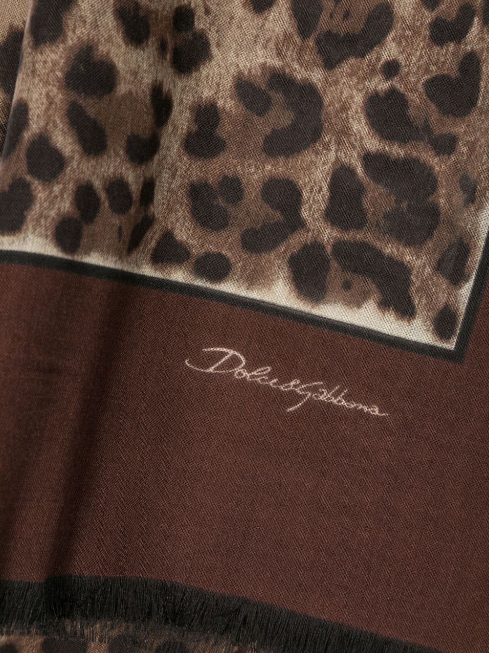 FOULARD 120X120 MARRON ESTAMP LEOPARDO