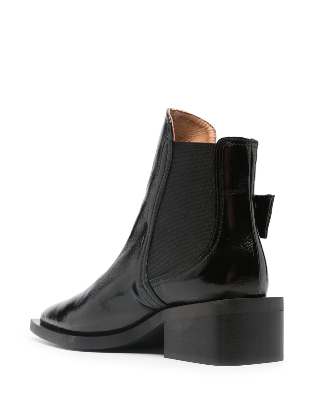 BOTIN CHELSEA NEGRO HEBILLA PLATEADA