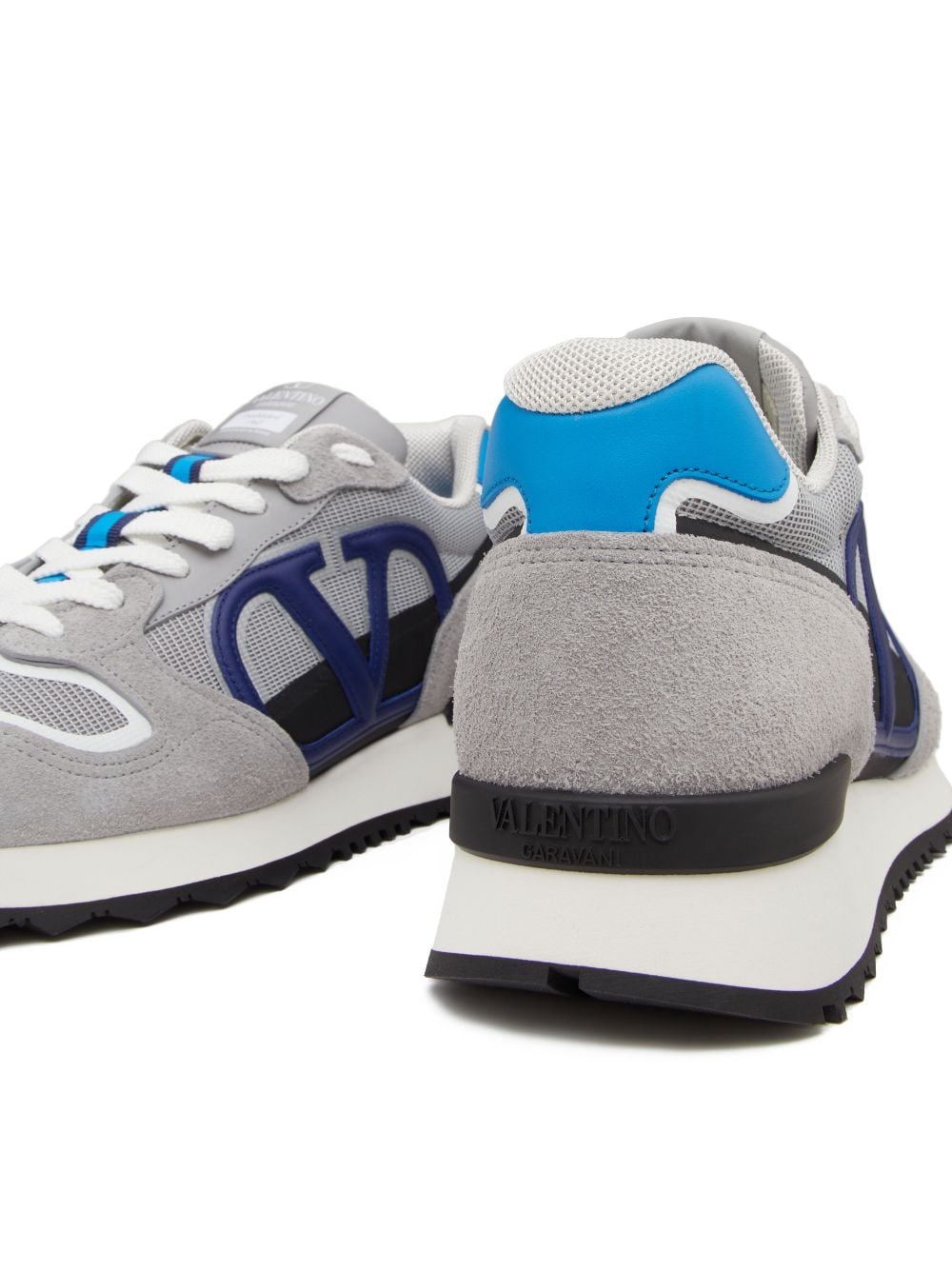 SNEAKER GRIS LOGO AZUL