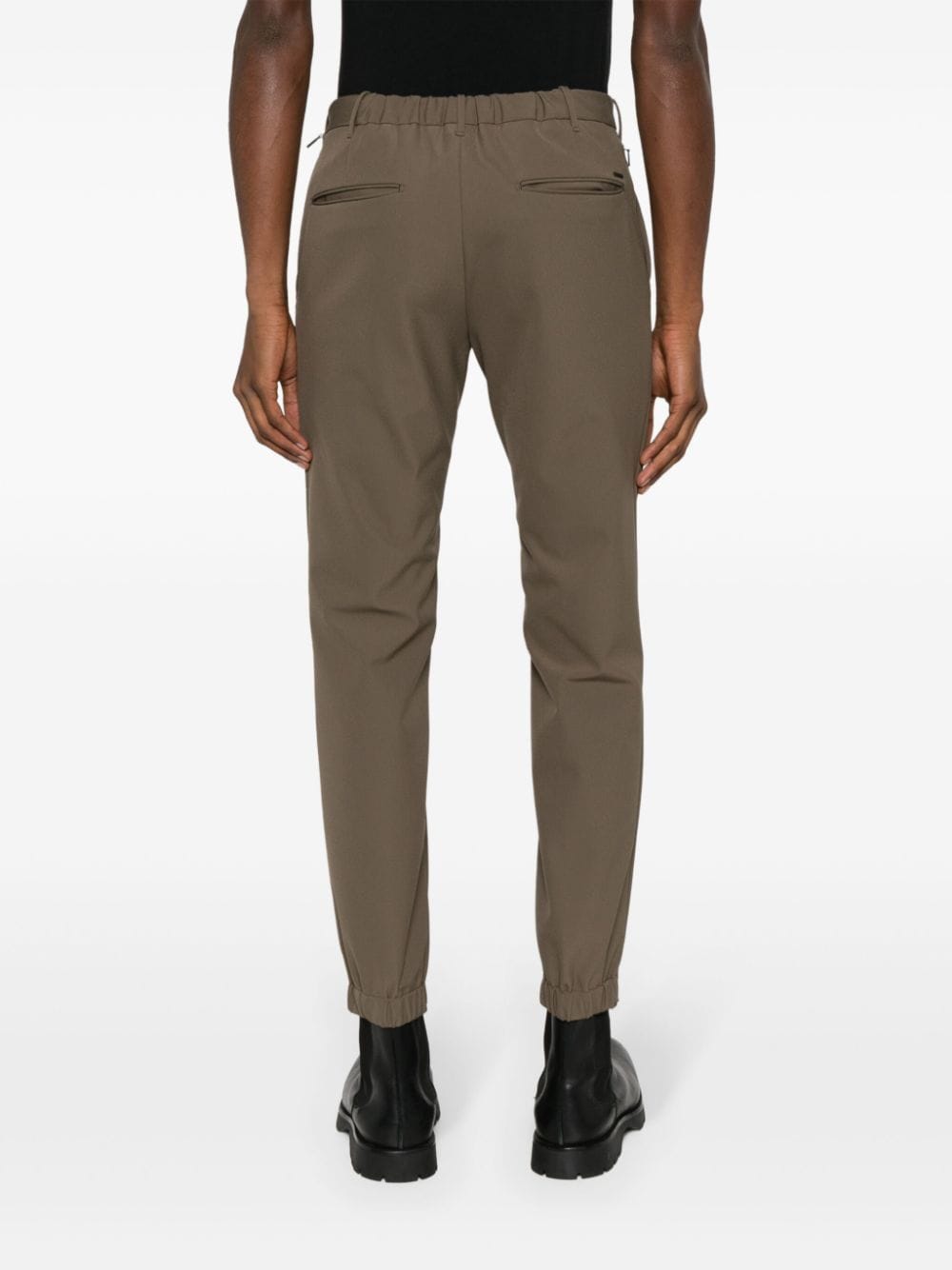 PANTALON CHINO MARRON PUÑOS ELASTICOS