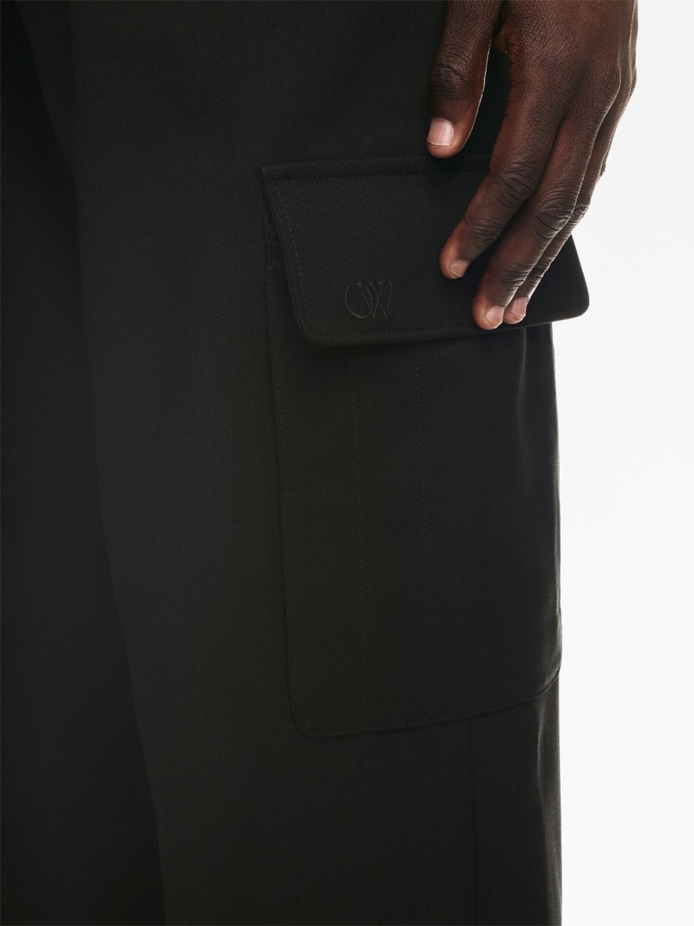 PANTALON CARGO NEGRO