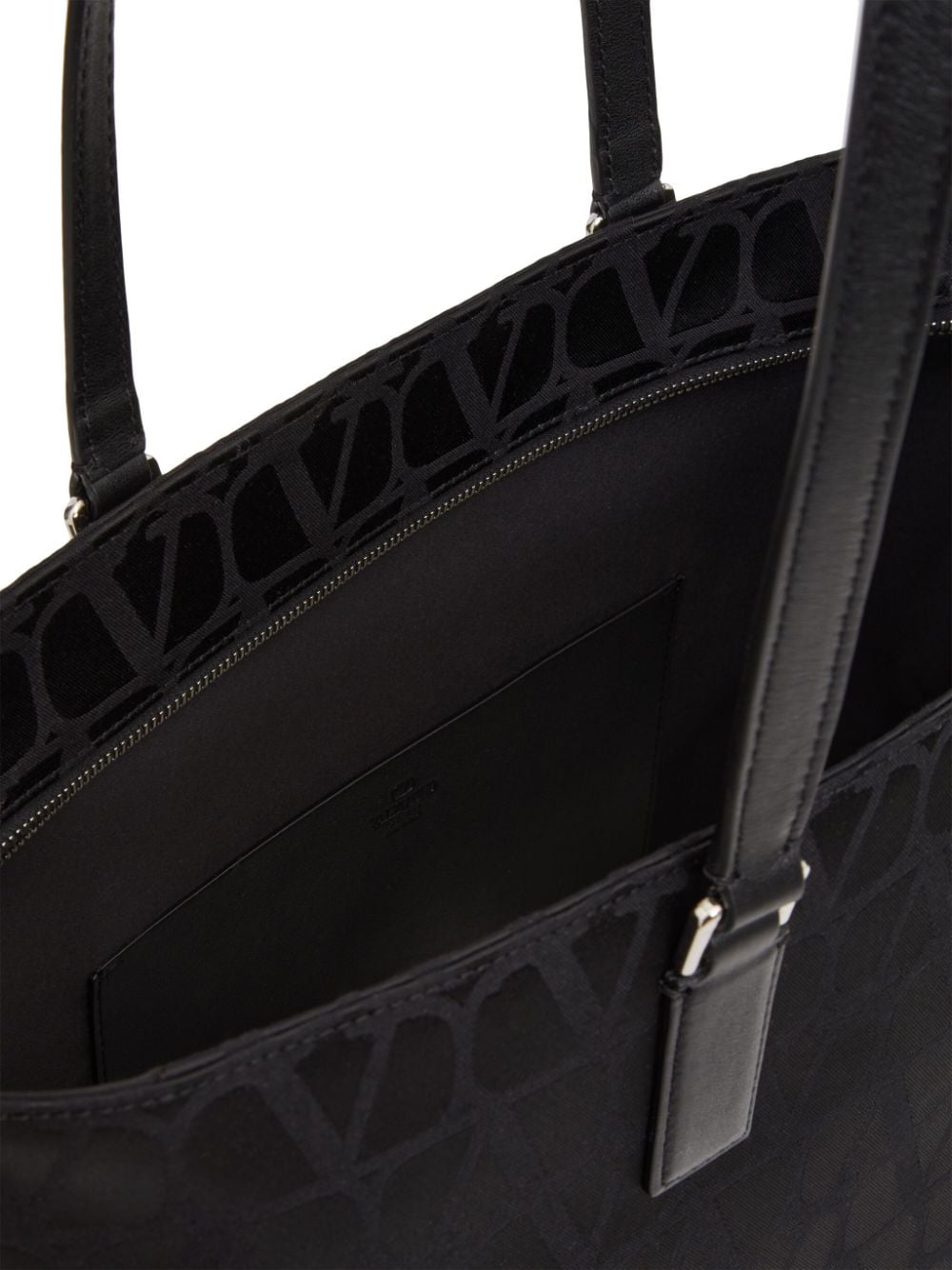 TOTE NEGRO CON MONOGRAMA