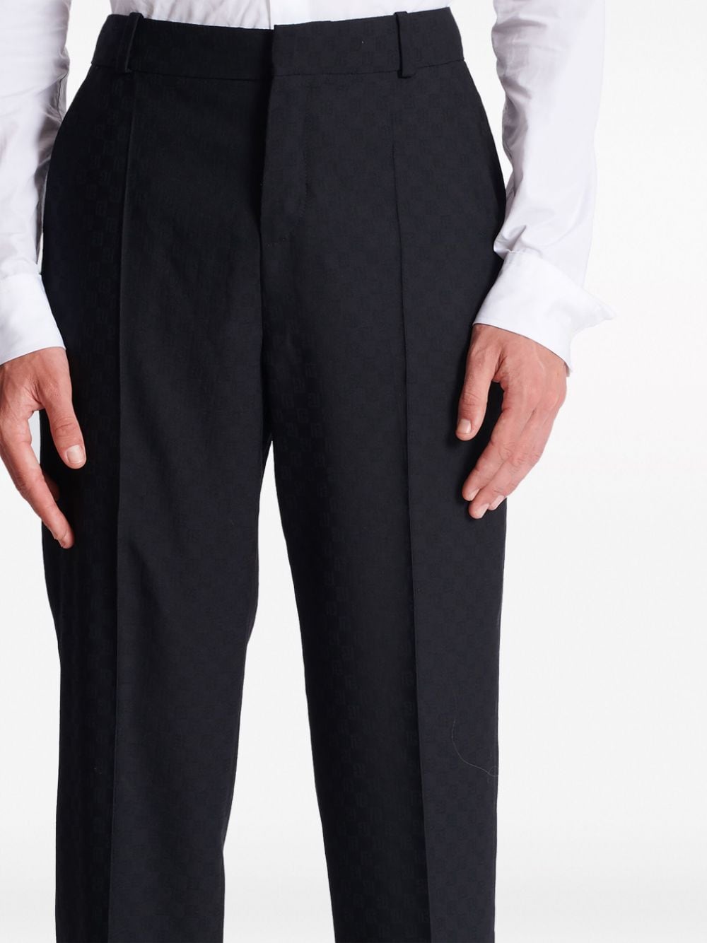 PANTALON NEGRO MONOGRAMA SATINADO