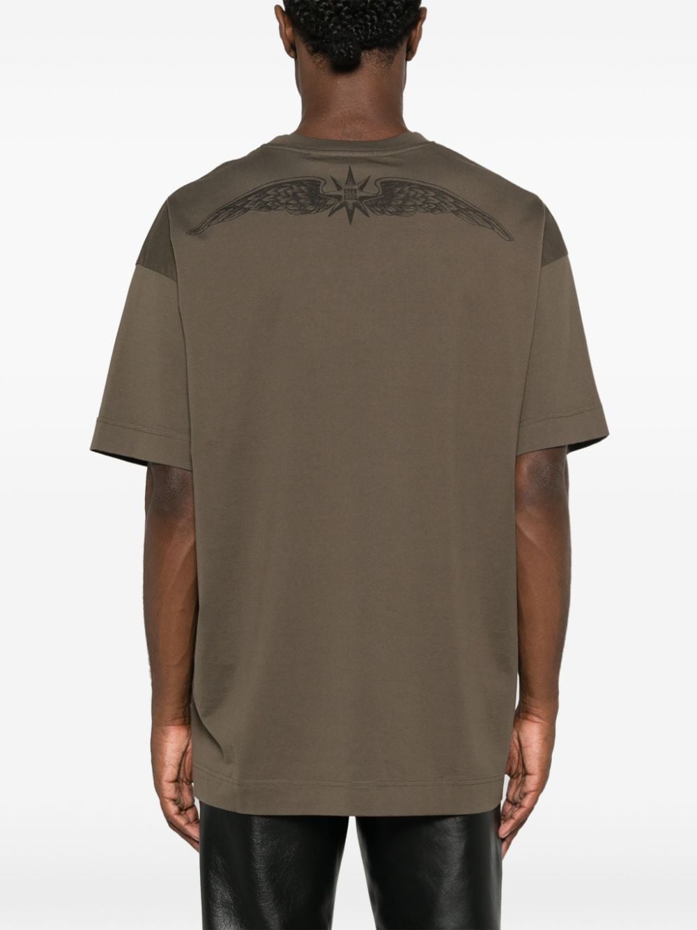 CAMISETA MC STANDARD VERDE MILITAR LOGO