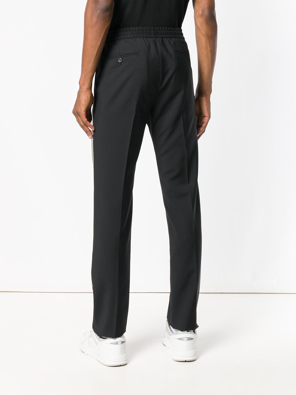 PANTALON JOGGING NEGRO