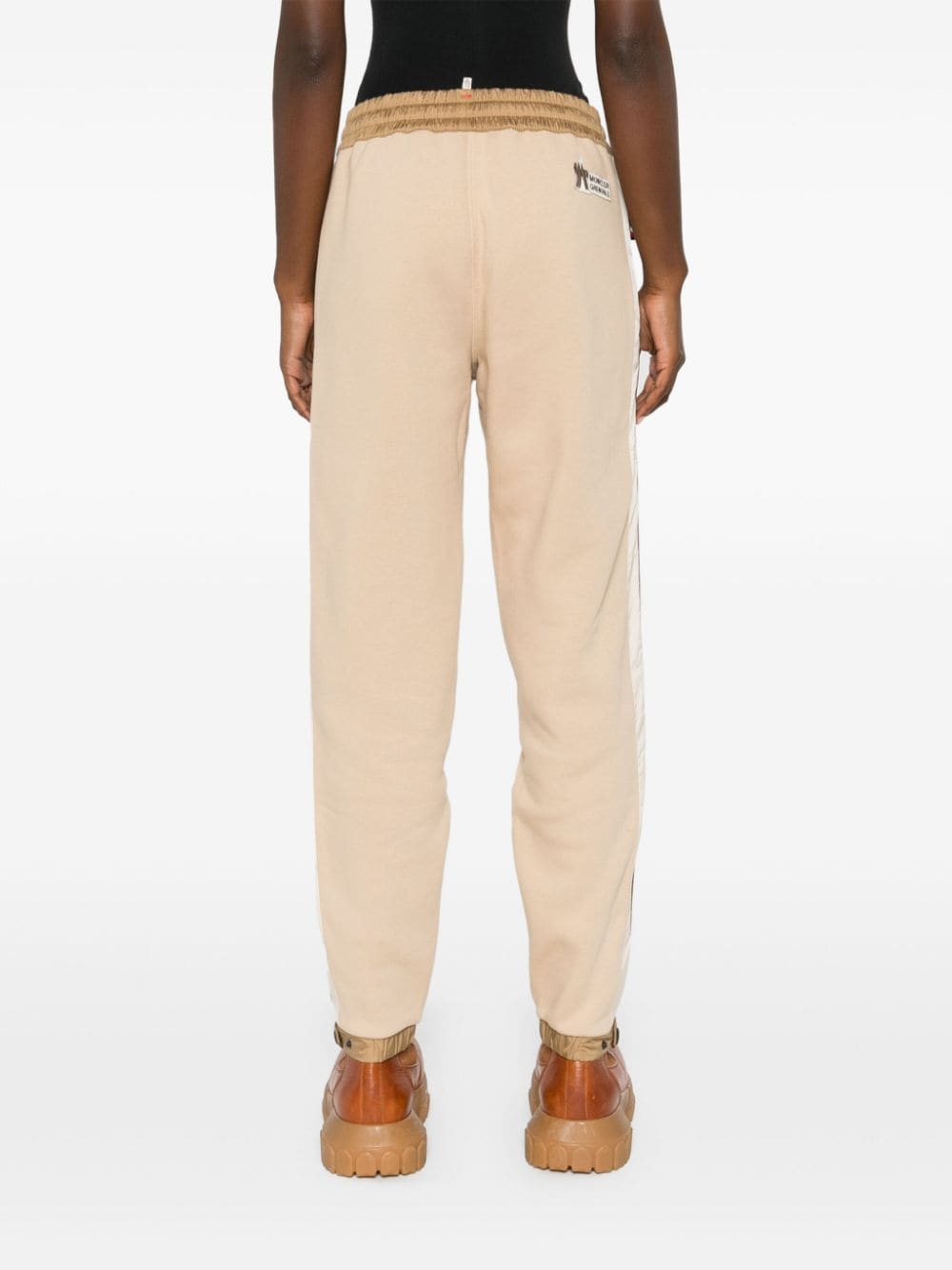 PANTALON JOGGING CAMEL BANDA BEIGE