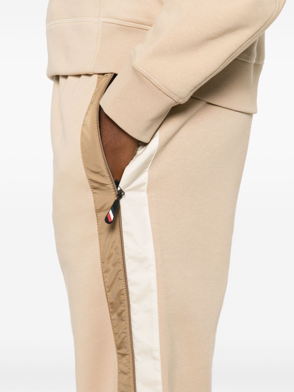 PANTALON JOGGING CAMEL BANDA BEIGE