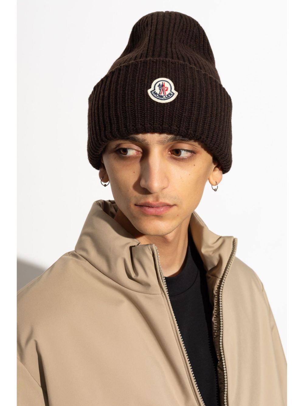 GORRO LANA MARRON PARCHE LOGO