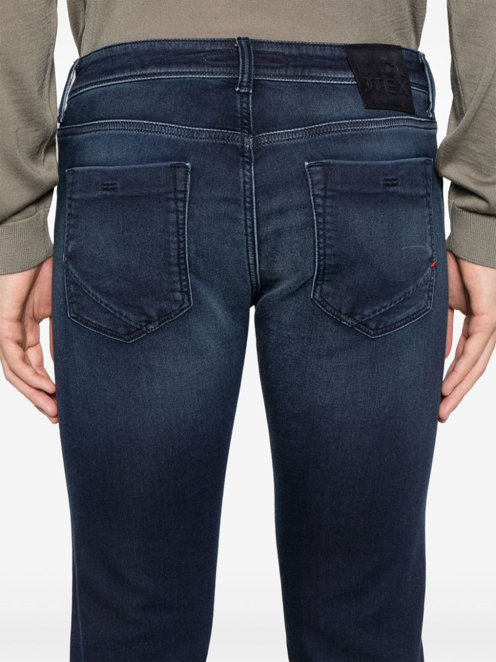 PANTALON JEAN DENIM OSCURO ETIQ MARINO