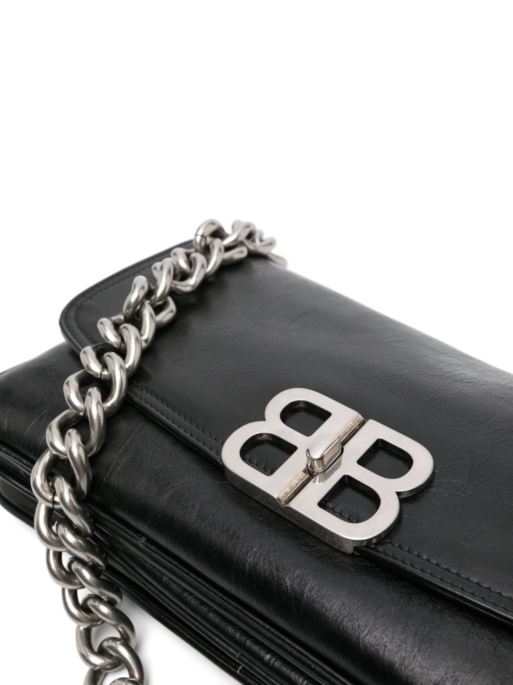 BOLSO SOFT FLAP M NEGRO LOGO BB PLATEADO