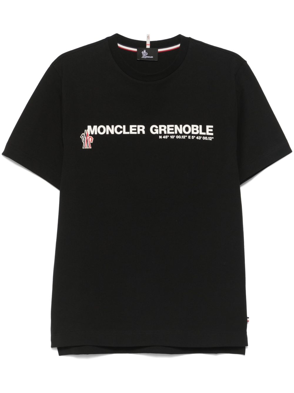 CAMISETA MC NEGRA LOGO COORDENADAS