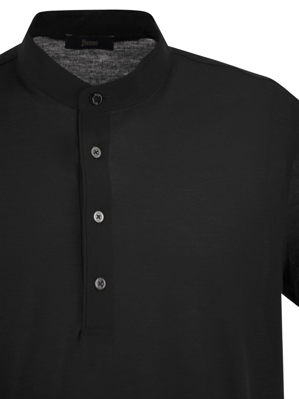 CAMISETA MC NEGRO CUELLO MAO BOTONES